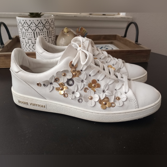 Louis Vuitton Sneakers - Picture 2 of 9